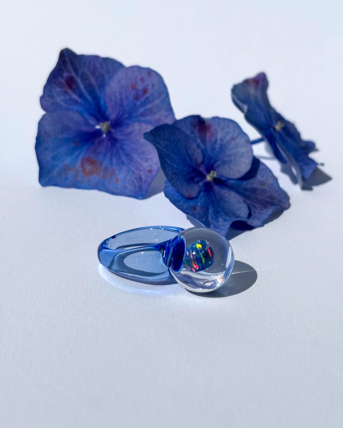 Opal Spherical Dome Blue · Glasring