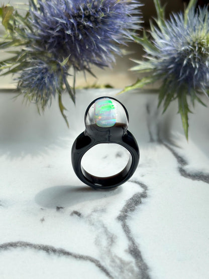 Noir Opal Spherical Dome · Glasring