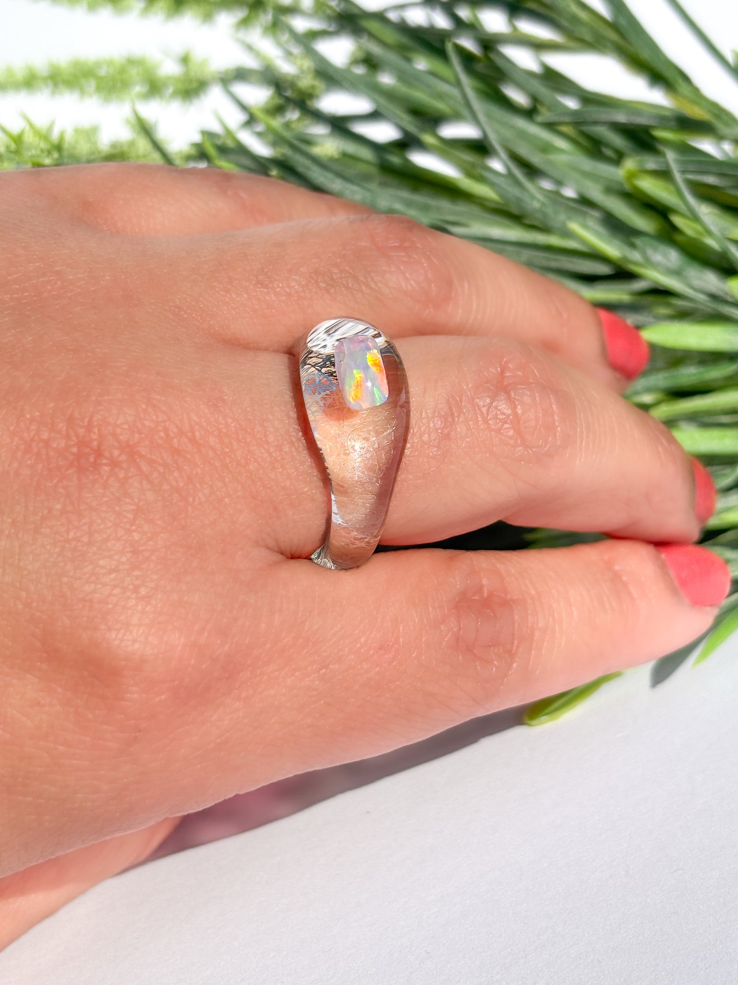 Opal Oval Dome · Glasring