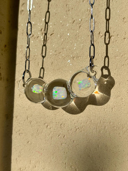 Opal Spheres · Collier