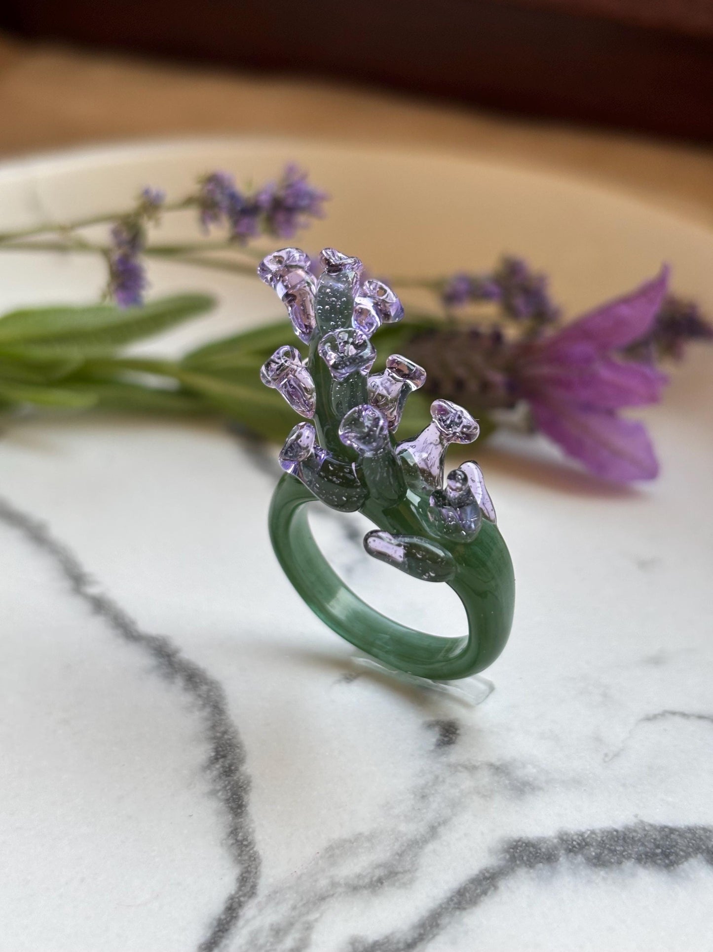 Lavender Bloom · Glasring