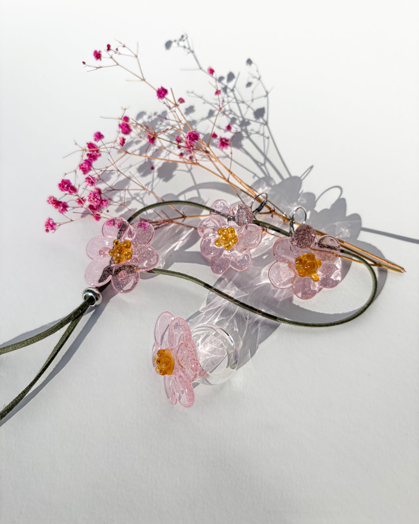 Rosy Nectar · Choker