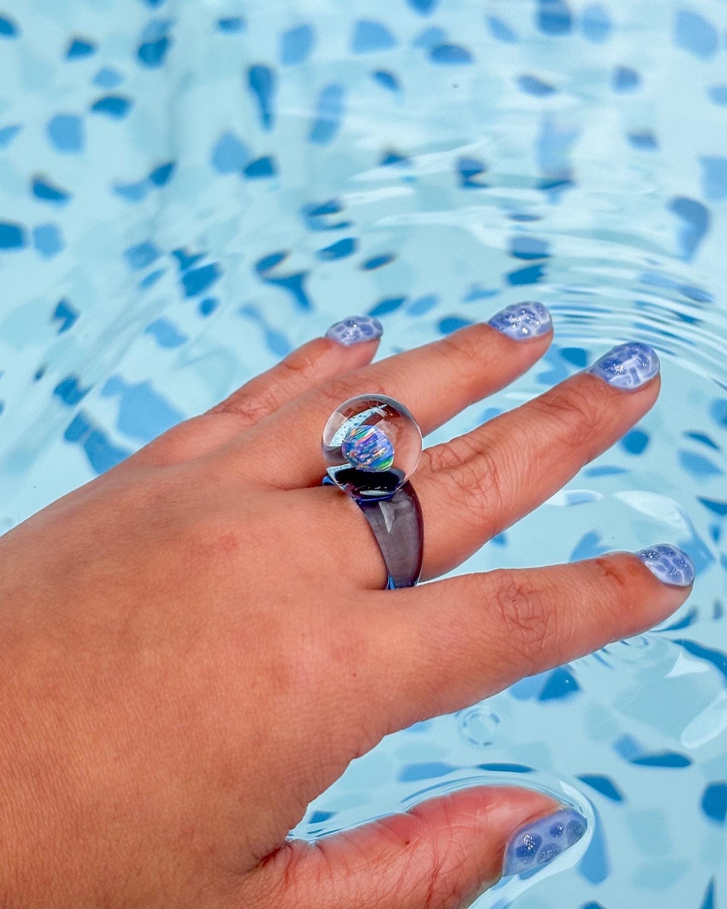 Opal Spherical Dome Blue · Glasring