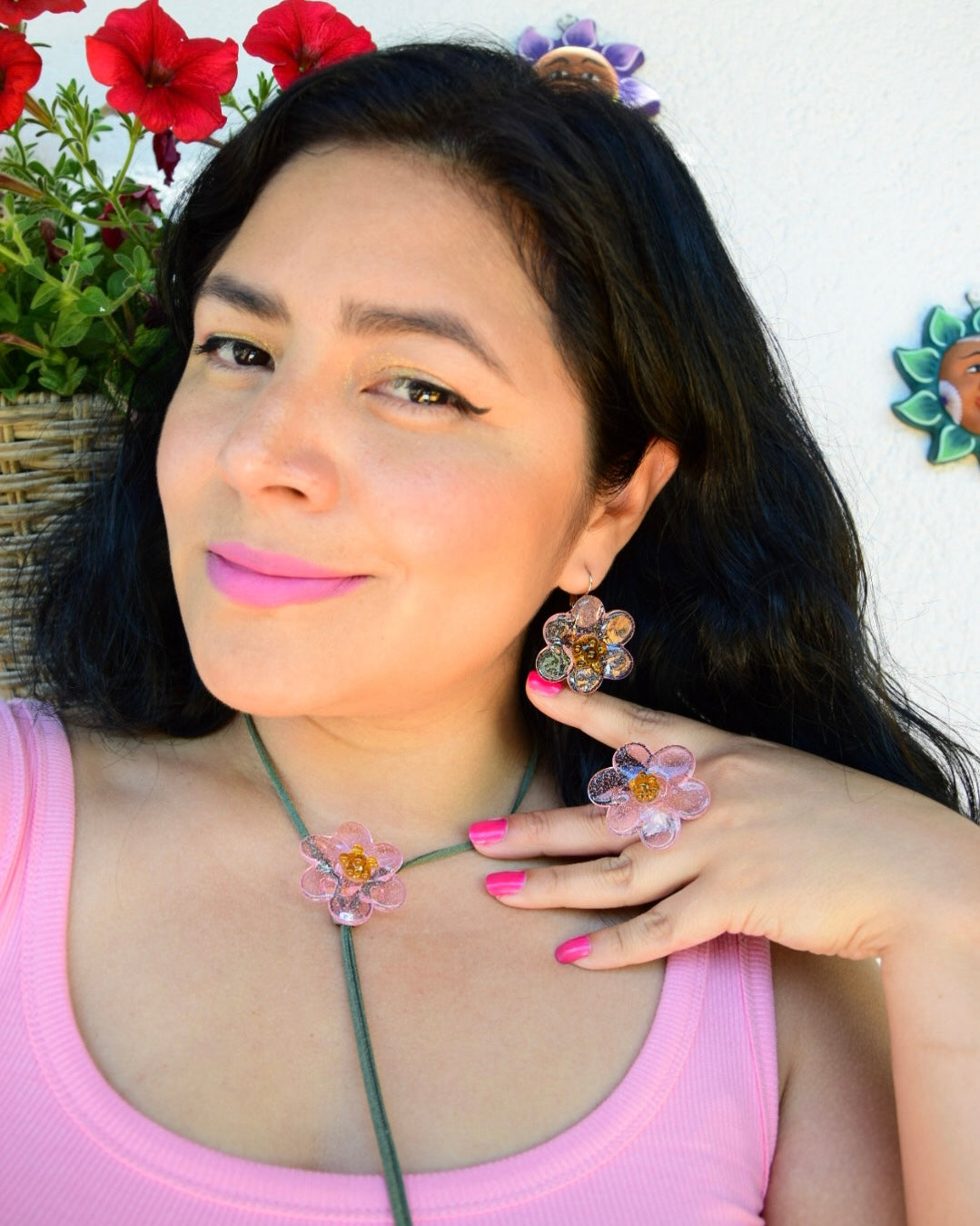 Rosy Nectar · Choker