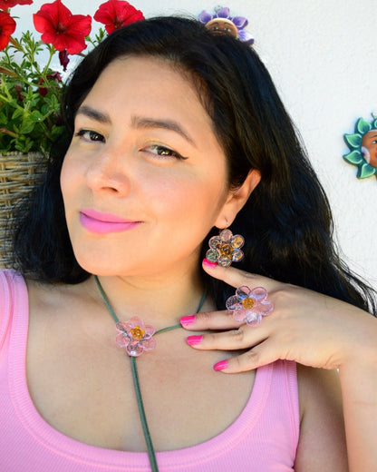 Rosy Nectar · Choker