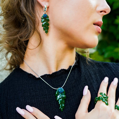 Grünes Blatt · Halskette