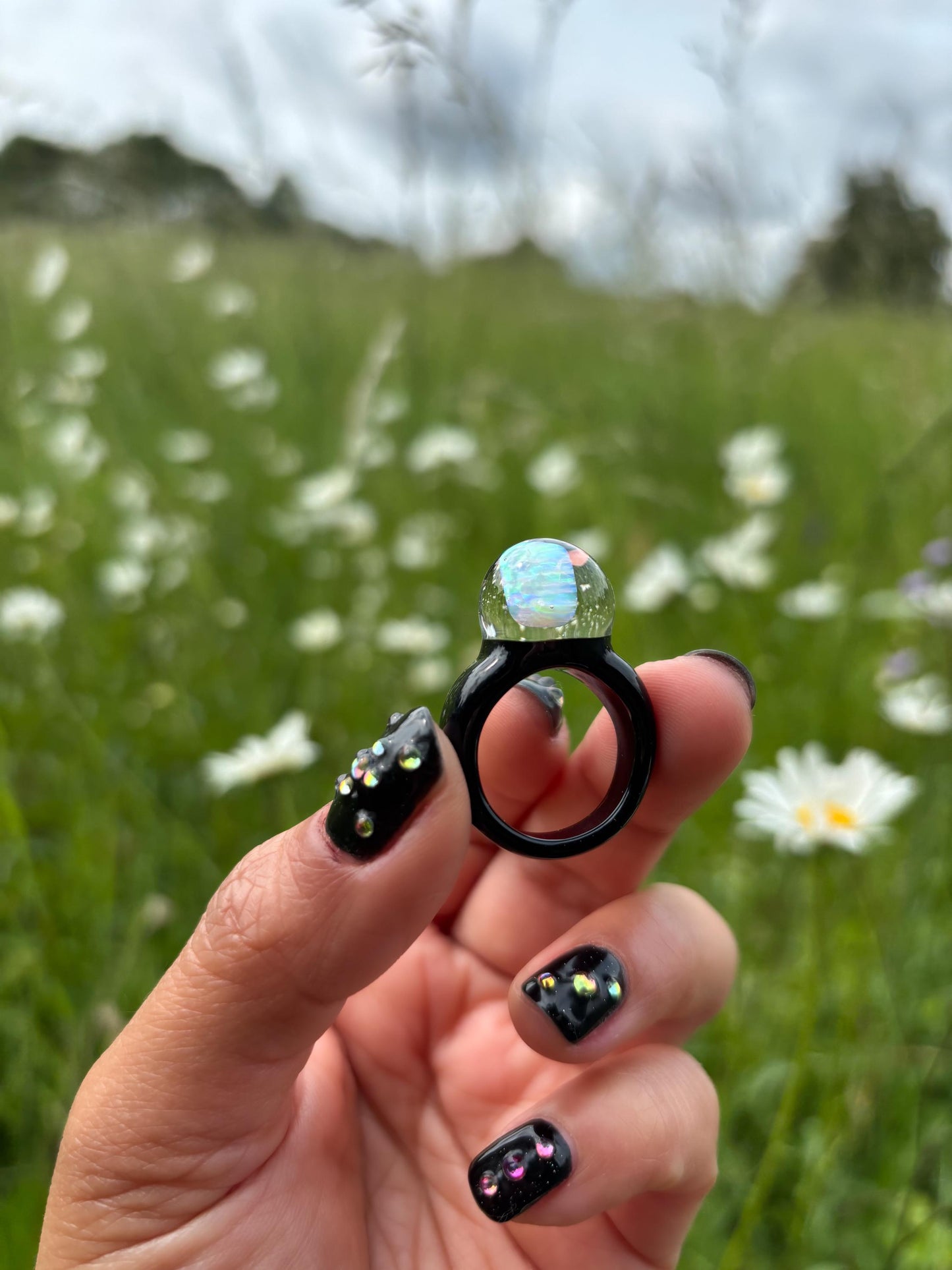 Noir Opal Spherical Dome · Glasring