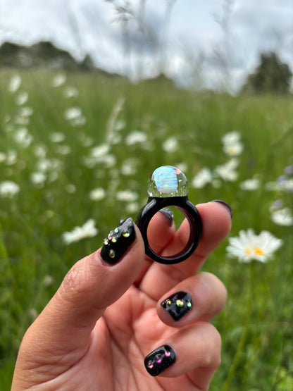 Noir Opal Spherical Dome · Glasring